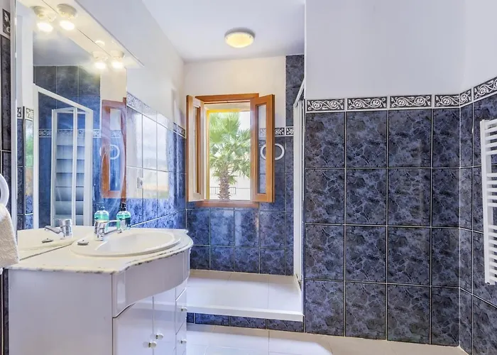 Villa Tomir Llenaire